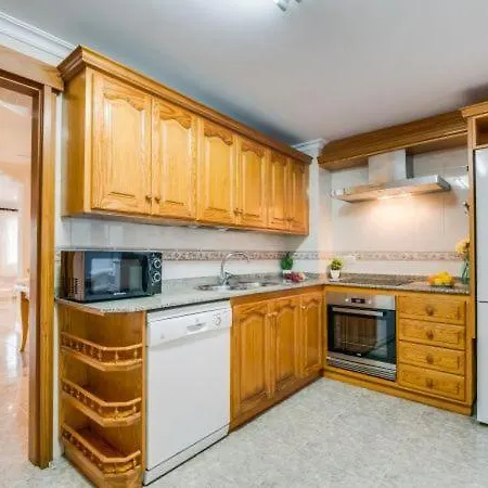 Can Picafort Holiday Sleeps 5 With Wifi 別荘